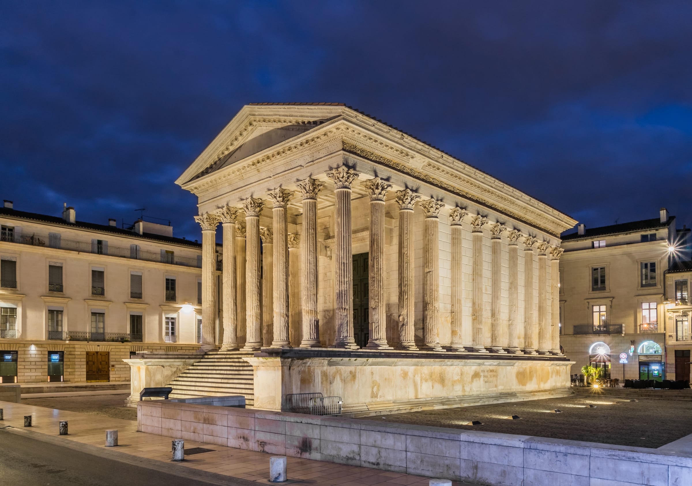 Temple romain de la Maison Carrée à Nîmes