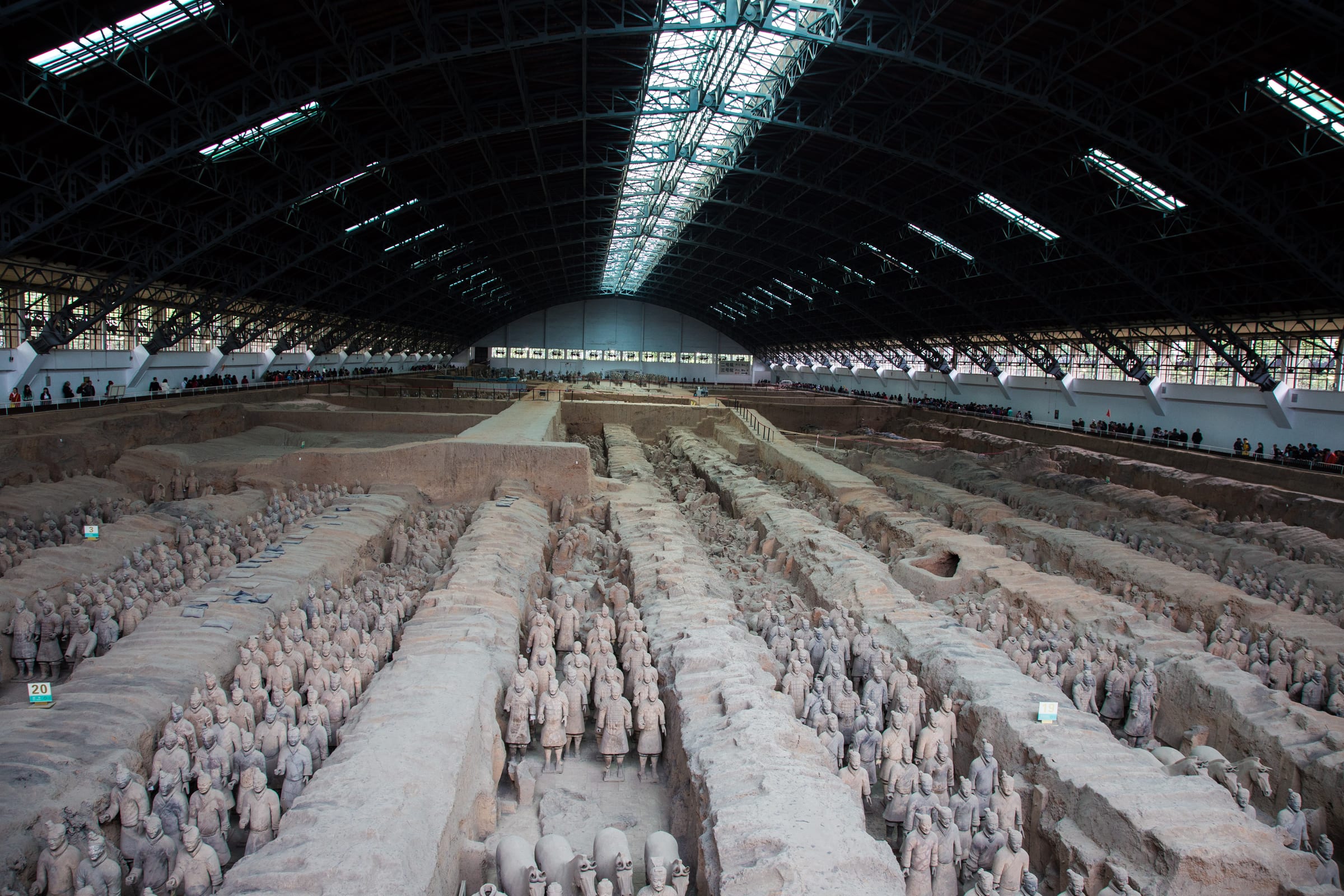 Fosse de l’armée de terre cuite du mausolée de Qin