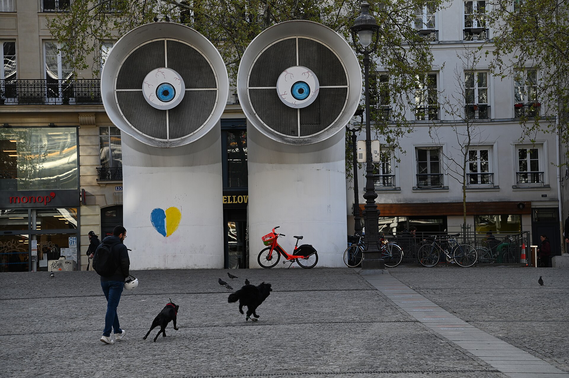 View of Centre Pompidou