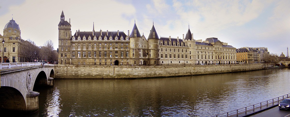 Conciergerie — vue depuis Wikimedia Commons