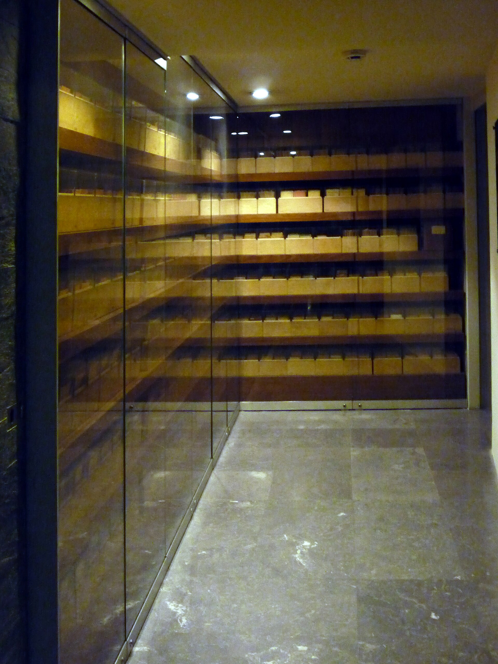 Mémorial de la Shoah — vue depuis Wikimedia Commons