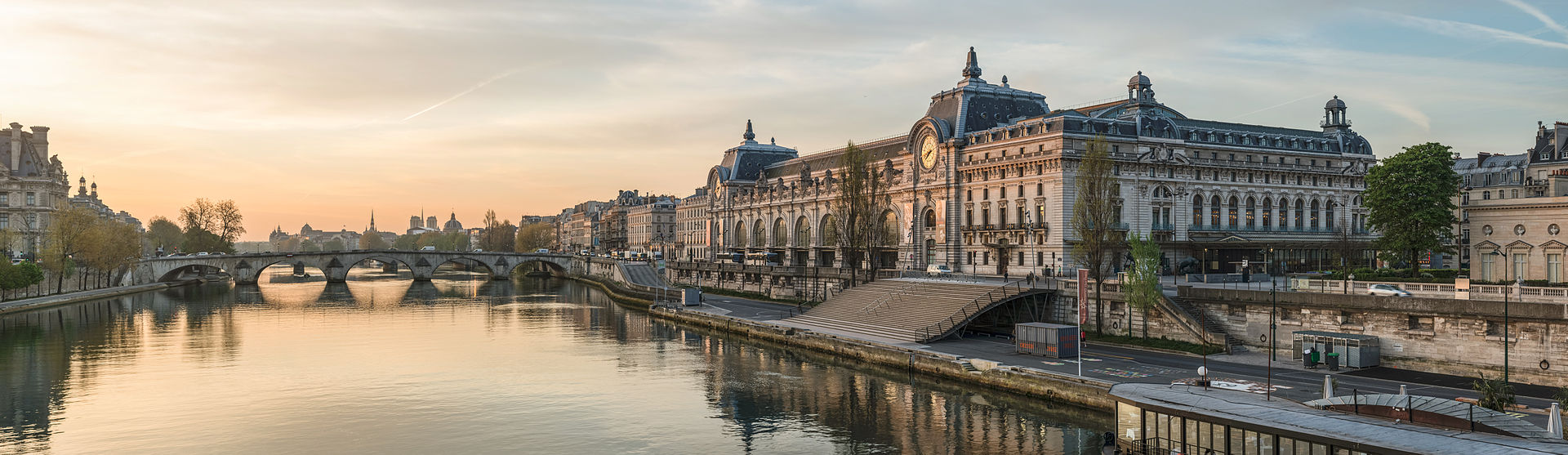 Musée d'Orsay — vue depuis Wikimedia Commons