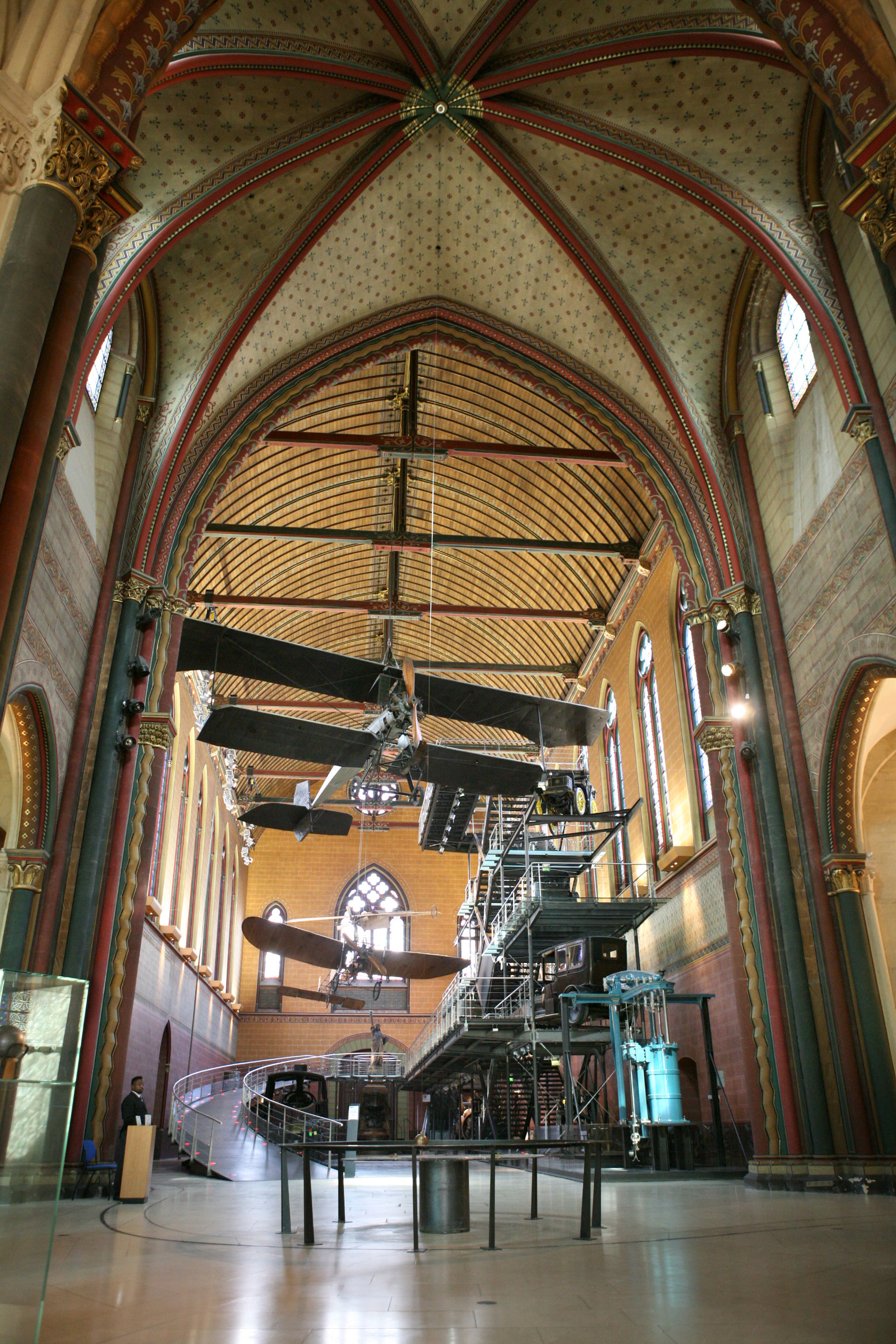 Musée des Arts et Métiers — vue depuis Wikimedia Commons
