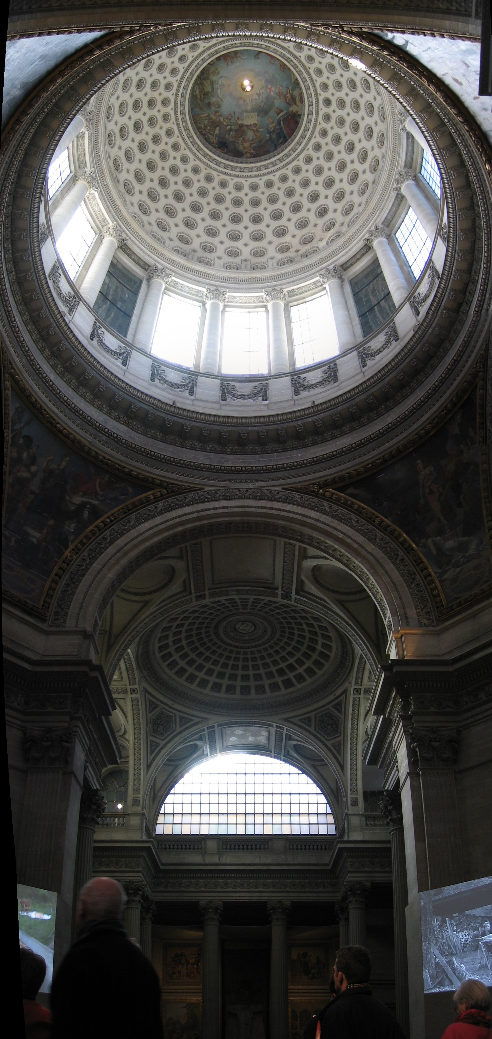 Pantheon — vue depuis Wikimedia Commons